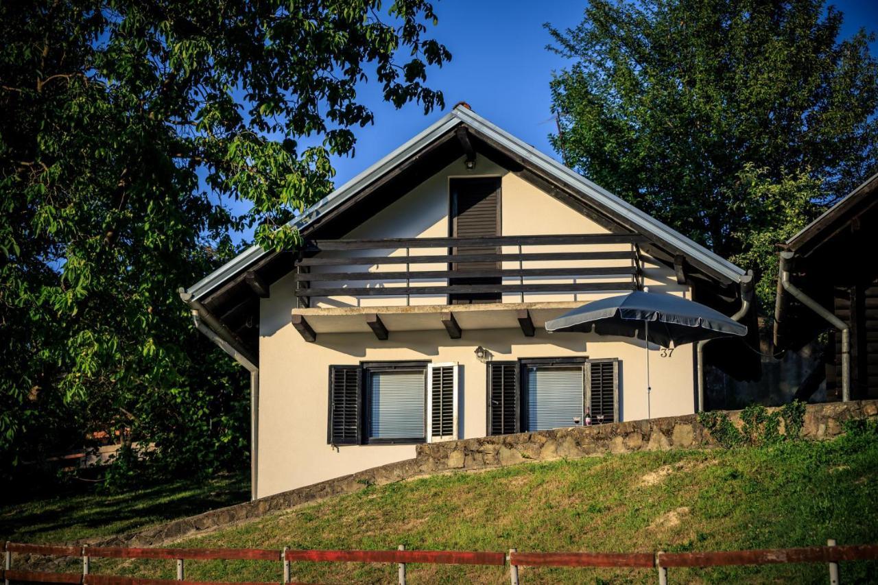 Kuca Za Odmor, Ferienhaus, Holiday Home Rugas Orahovica Ngoại thất bức ảnh